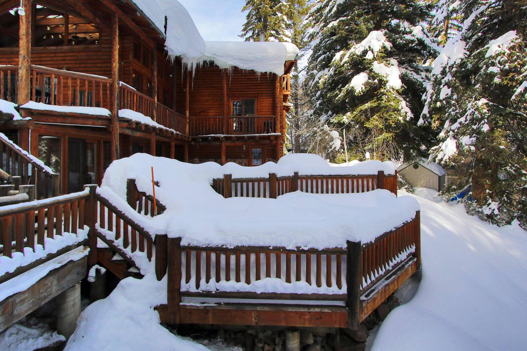 Log Cabin On The Stream Sundance Kültér fotó